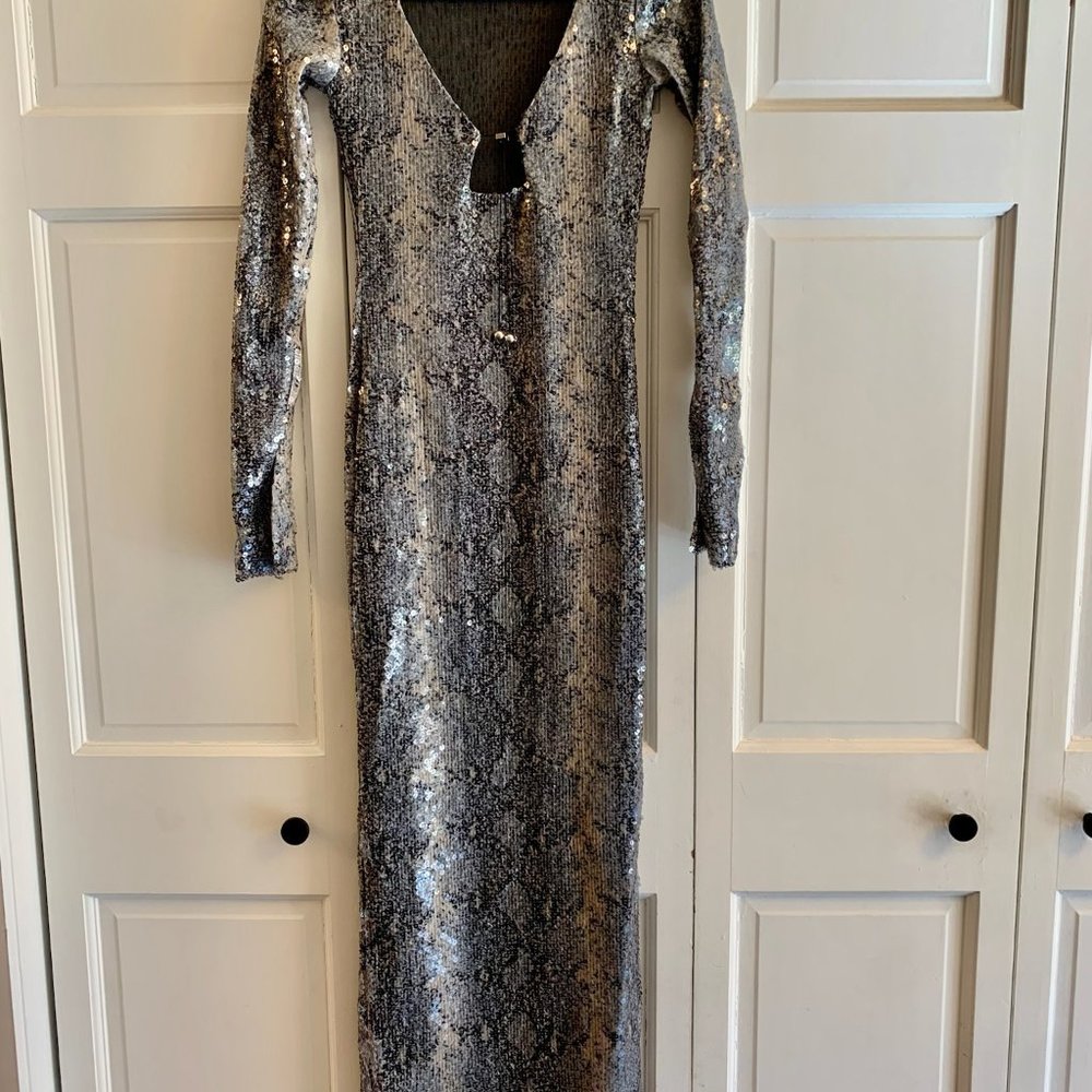 16Arlington, "Solaria" snake-print sequinned dress, size 36, silver / black - Picture 6 of 7